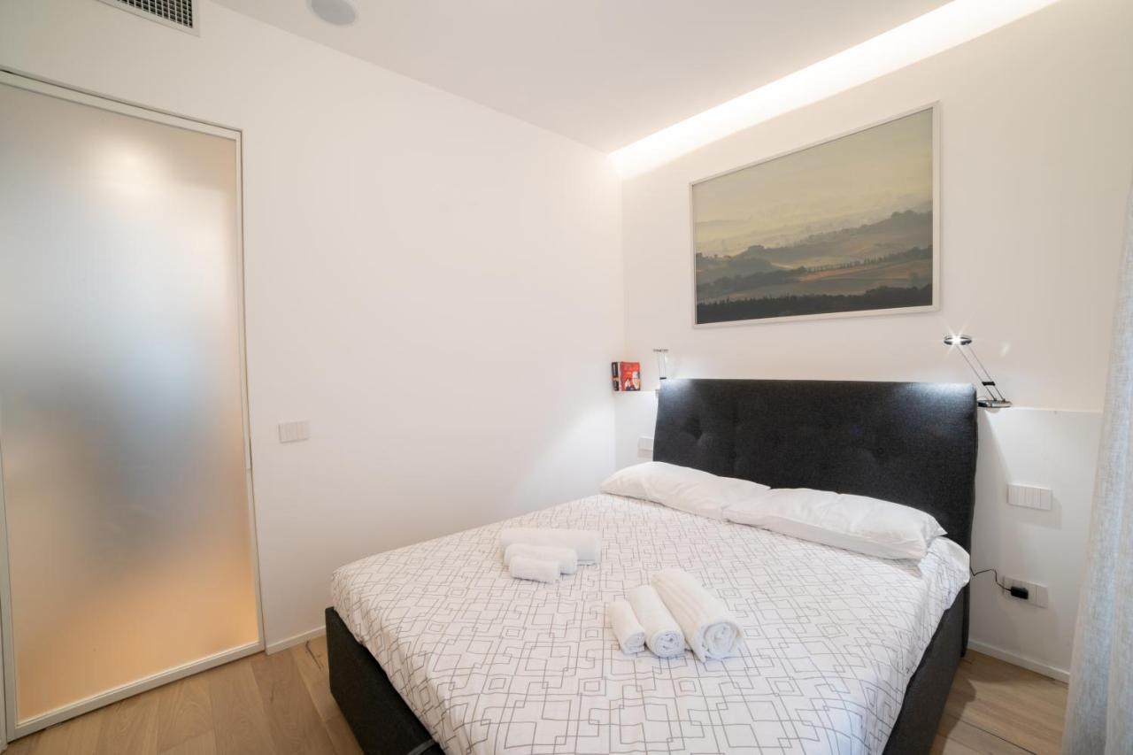 Navigli-Centro-Universita, Amazing New Apartment Milánó Kültér fotó