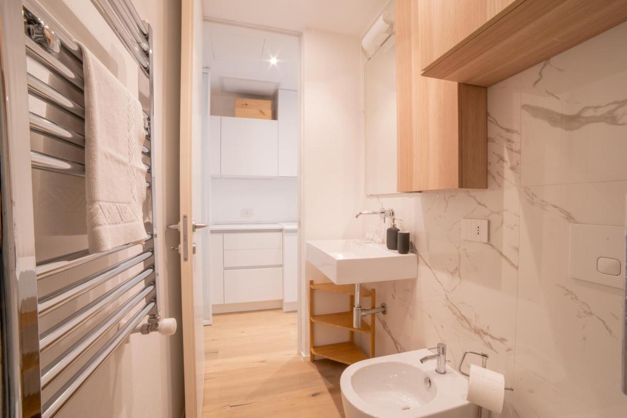 Navigli-Centro-Universita, Amazing New Apartment Milánó Kültér fotó